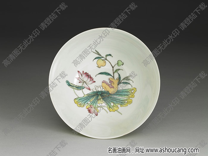 清乾隆 六年磁胎畫琺瑯綠地錦上添花碗 高清大圖下載